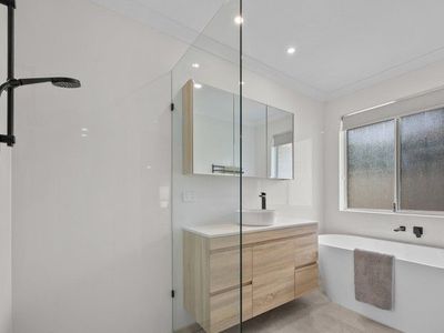 4B Vincent Road, Dianella
