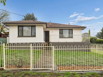 1 / 18 Southbar Road, Karabar