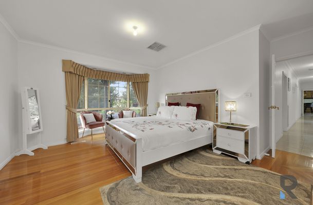 33 King William Court, Wallan