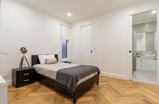 31 Luster Circuit, Greenvale