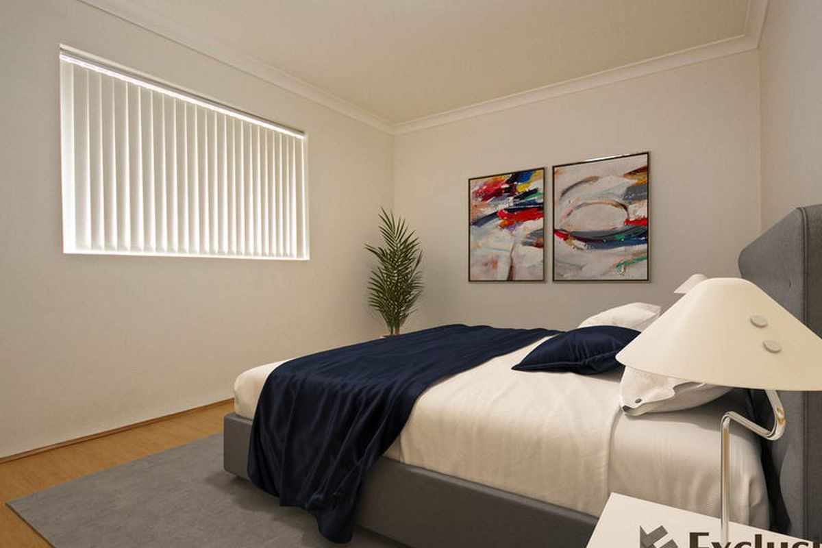 10 / 2 Macintosh Street, Mascot