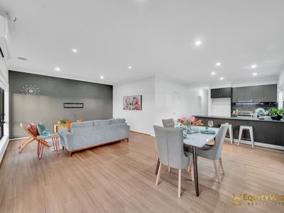 32 Brockwell Crescent, Manor Lakes