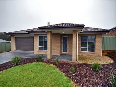13 Rachel Terrace, Maiden Gully