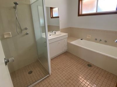 70 Websdale Drive, Dubbo
