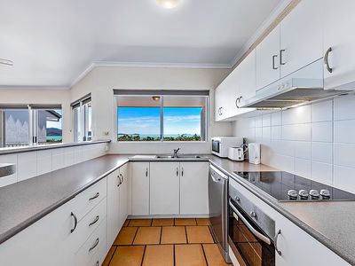 2 / 12-18 Eshelby Drive, Cannonvale