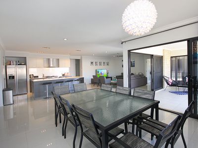 11 Baystone Place, Raceview