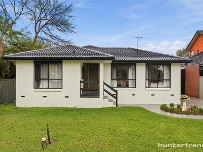 28 Carinza Avenue, Altona Meadows