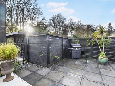 5 Bridgewater Lane, Stoke