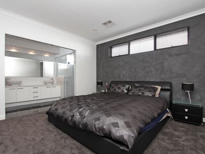 98A Barnes Street, Innaloo
