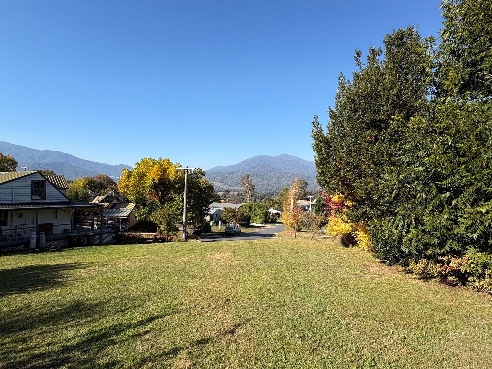 19 Feathertop Street, Tawonga South