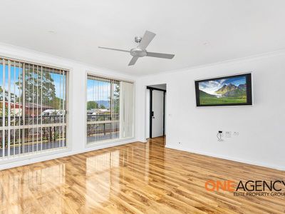 8 Fir Crescent, Albion Park Rail