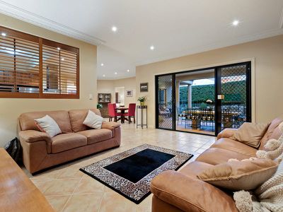 19 The Heights, Underwood