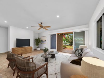 8 Mimosa Street, Holloways Beach