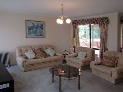 8 Bushland Avenue, Mollymook