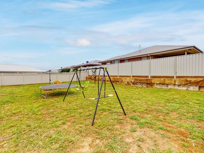 3 Hovea Court, Dubbo