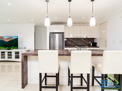 21 Devlin Drive, Gledswood Hills