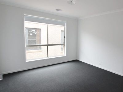 5 Middleton Road, Armstrong Creek