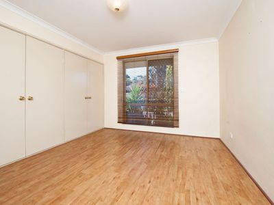 5/6 Conifer Close, Ballajura