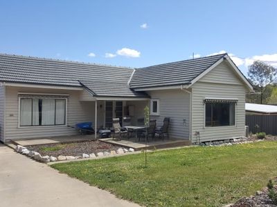 37 SYDNEY ROAD, Beechworth
