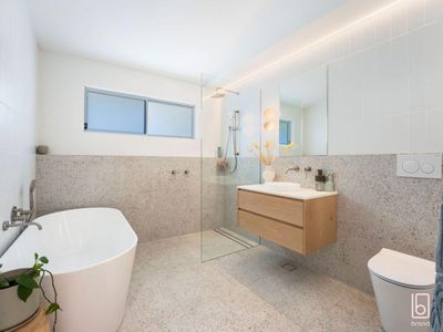 8 Nicholson Crescent, Toukley