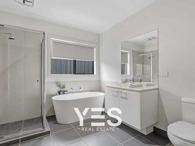 3 Nightfall Avenue, Clyde North