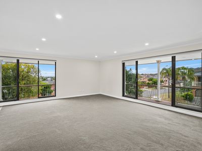 12 Loftus Drive, Barrack Heights