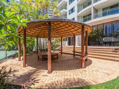 9 / 29-39 Woodroffe Ave, Main Beach