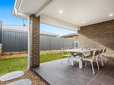15 Sunnyside Avenue, Huntley