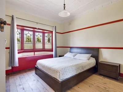 52 Princes Highway, Milton