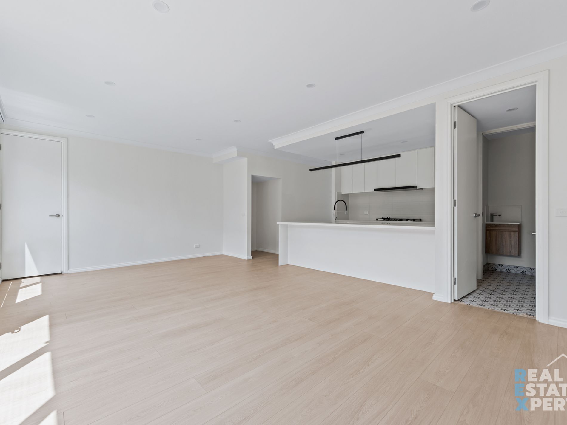 3 / 5 Sylvanwood Crescent, Narre Warren