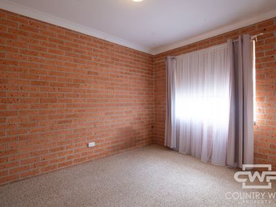 unit 3 / 9 Balblair Street, Guyra