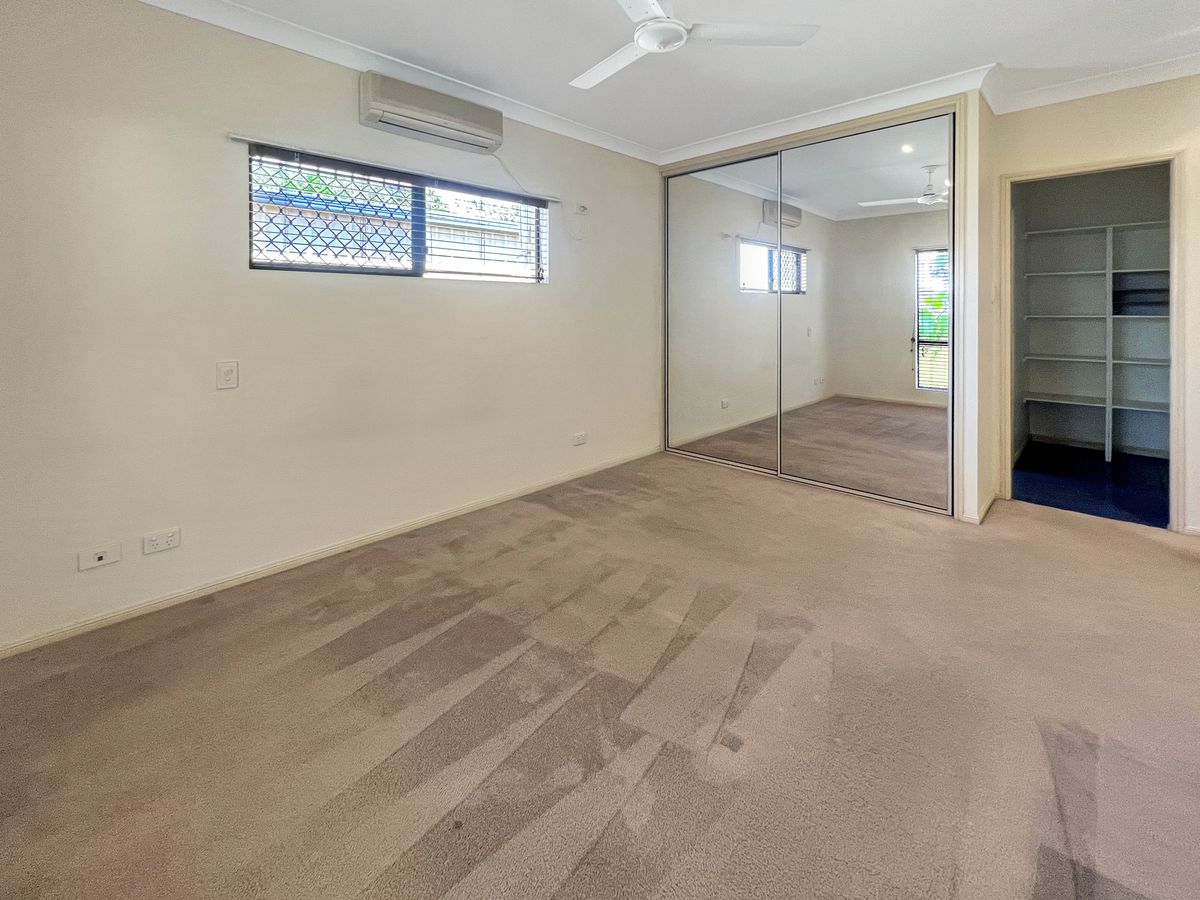 8 Jannina Drive, Atherton