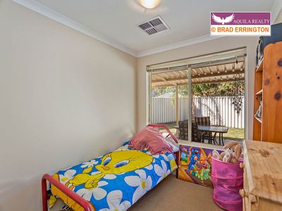 18 Chungking Grove, Stratton