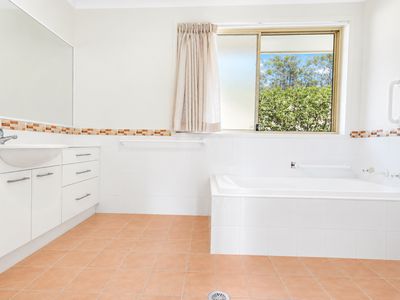 6 John Place, North Narooma