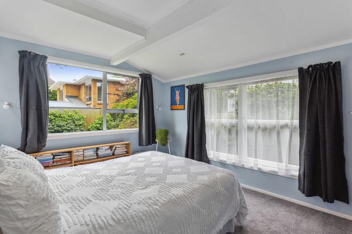 33 Ocean Road, Paraparaumu Beach