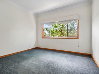 1 Caroline Rise, Gowanbrae