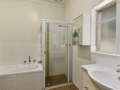 6 McRostie Street, Millicent