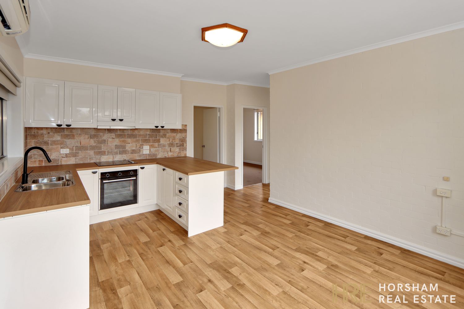 1 / 5 Wilson Street, Horsham