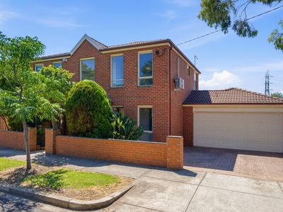 30 Alameda Avenue, Maribyrnong