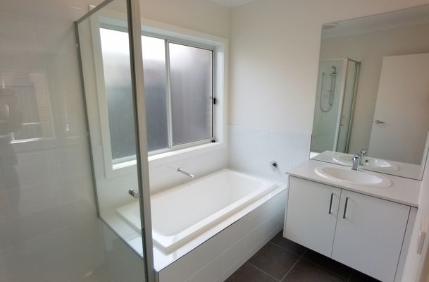 77 Distinction Avenue, Craigieburn