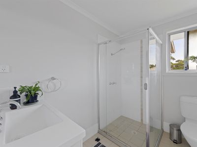 35 & 35A Kanuka Drive, Ulladulla