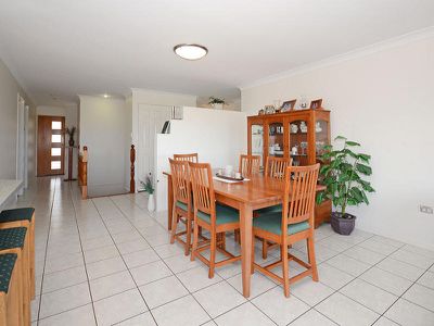 37 Jacobsen Outlook, Urraween
