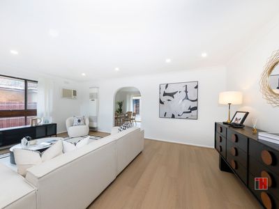 52 Windsor Crescent, Bundoora