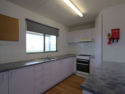 2 Holland Court, Allendale East