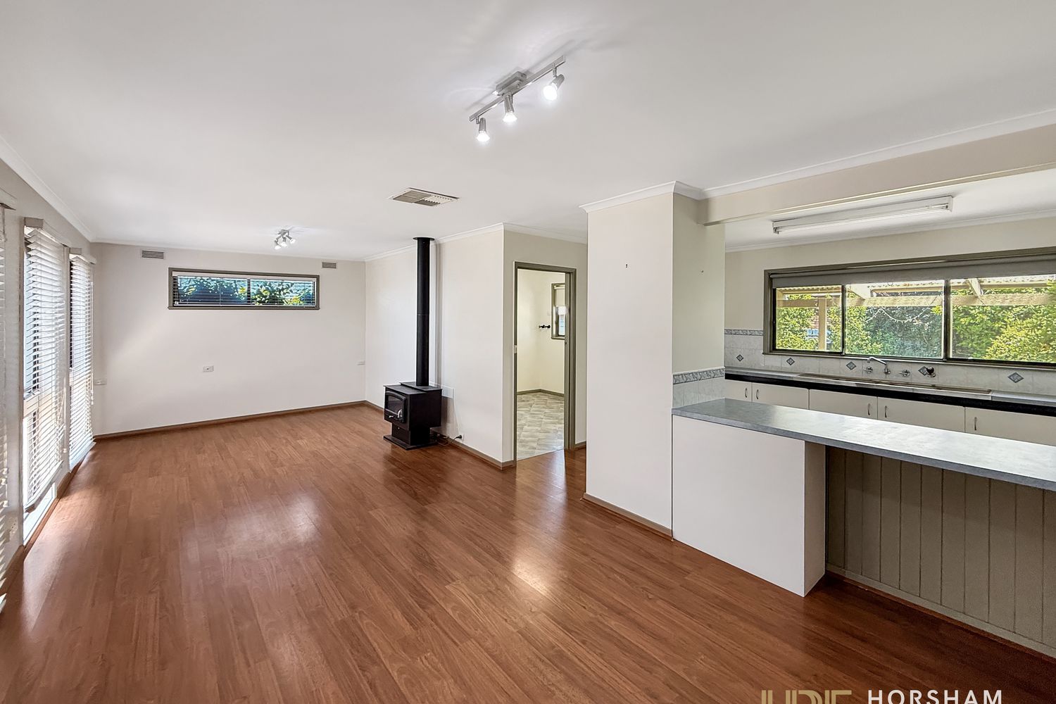 11 Dougherty Street, Horsham