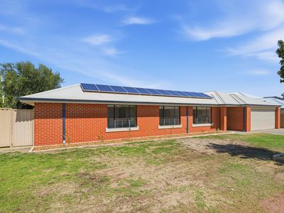 26 Januk Turn, South Guildford