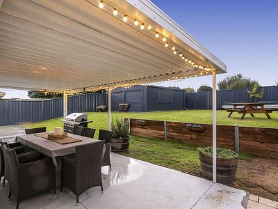 27 Sicklemore Rd, Parmelia