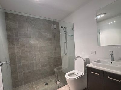 5 Calamvale Glade, Riverstone