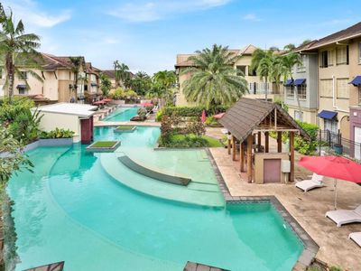 1114 / 2-10 Greenslopes Street, Cairns North