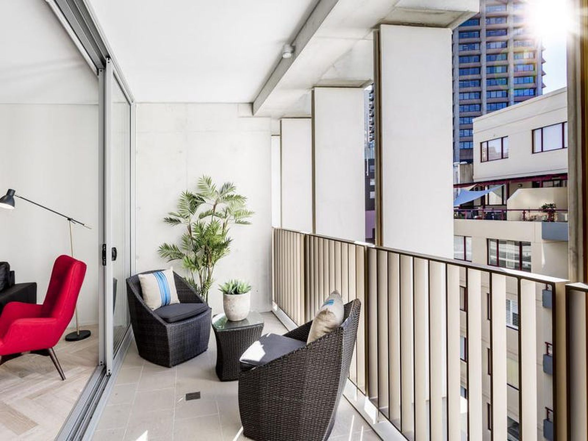902 / 23 Pelican Street, Surry Hills